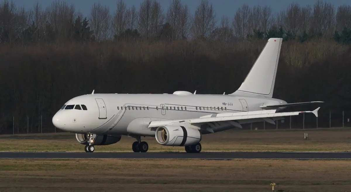 Airbus ACJ319 photo 2