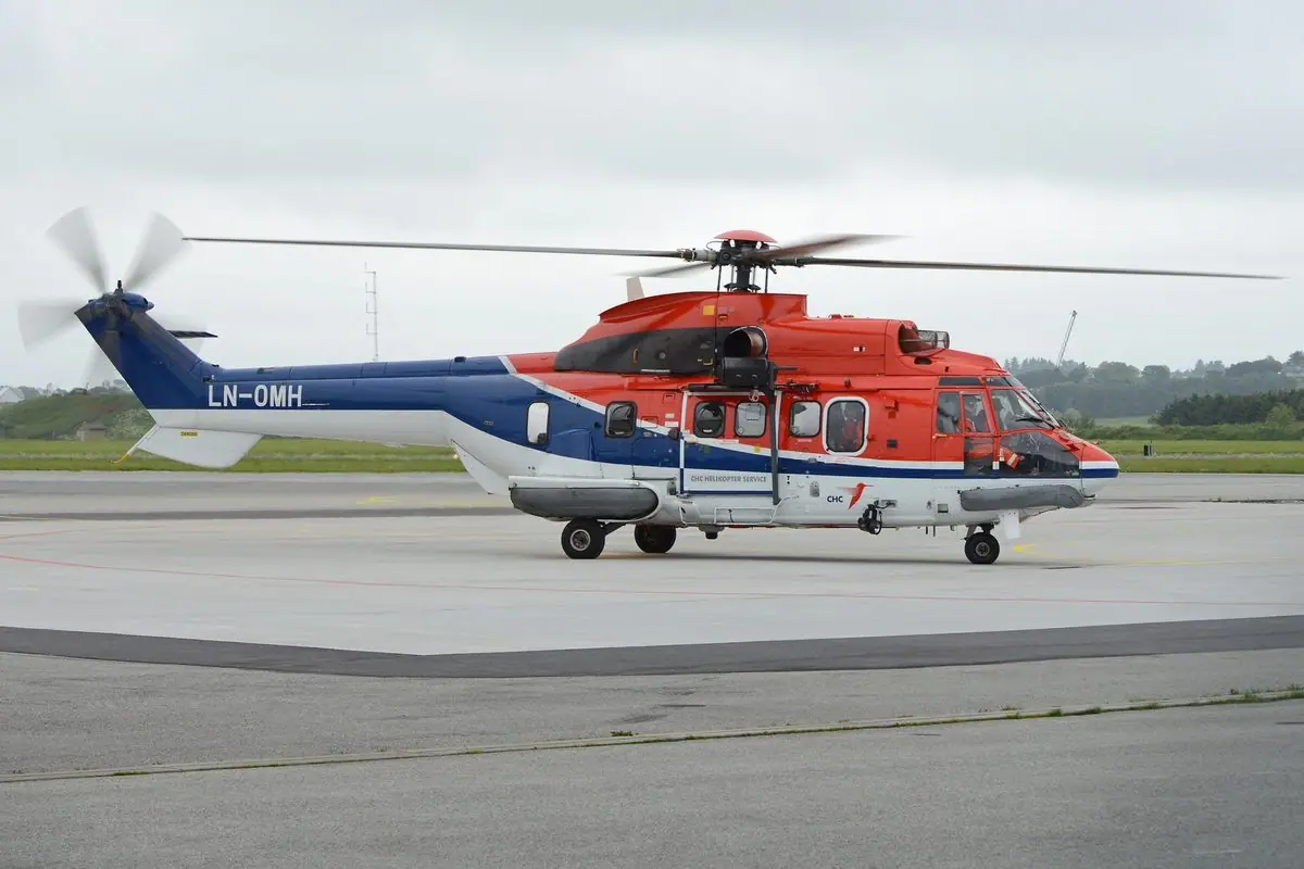 Airbus AS332 Super Puma photo 2