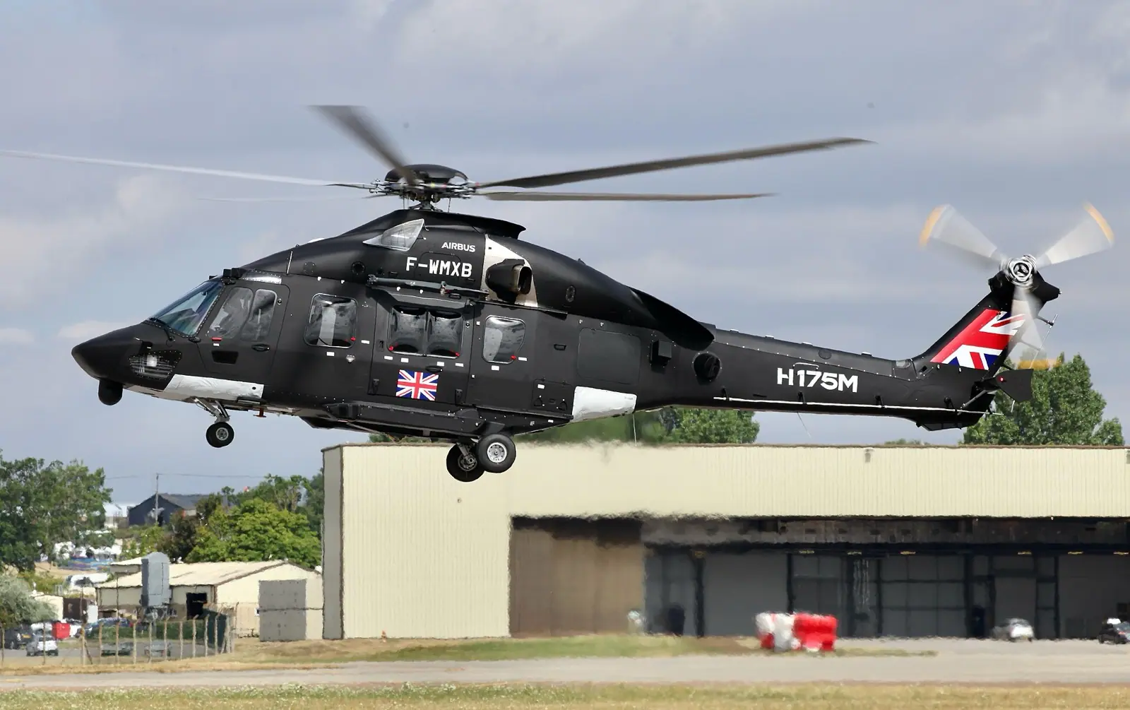 Airbus H175 photo 2