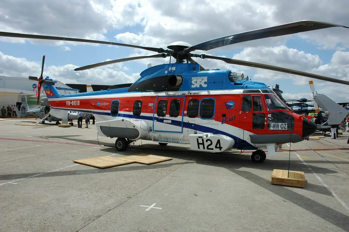 Airbus H225 / EC225 Super Puma photo 3