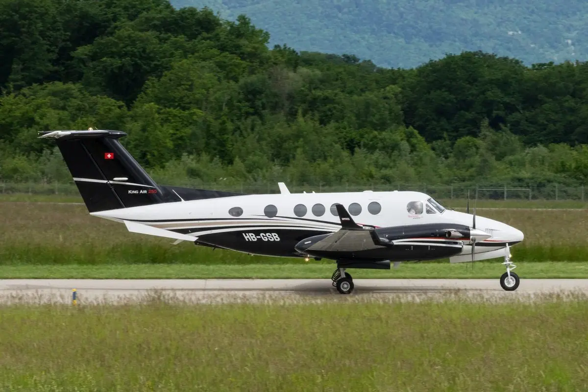 Beechcraft King Air 200 / 250 photo 2