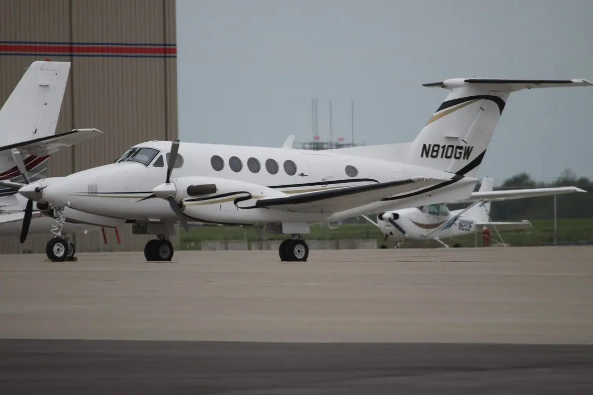 Beechcraft King Air 200 / 250 photo 3