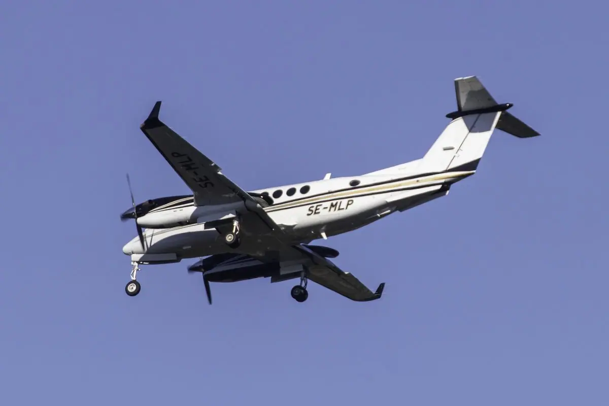 Beechcraft King Air 350 / 300 photo 2