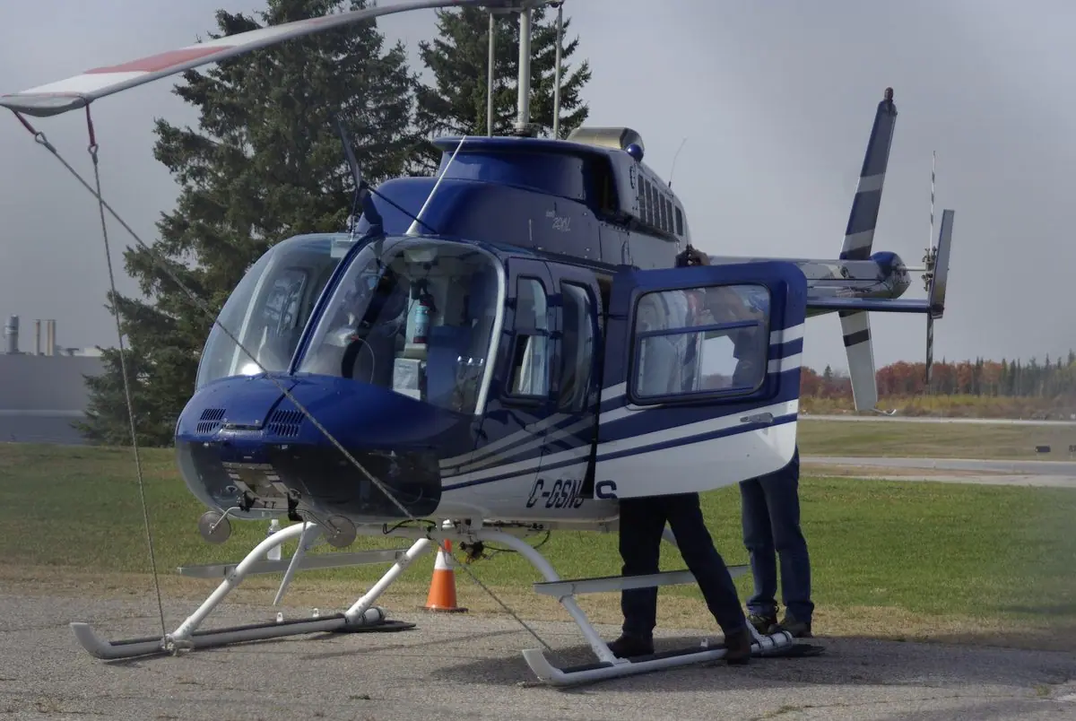 Bell 206L LongRanger photo 3
