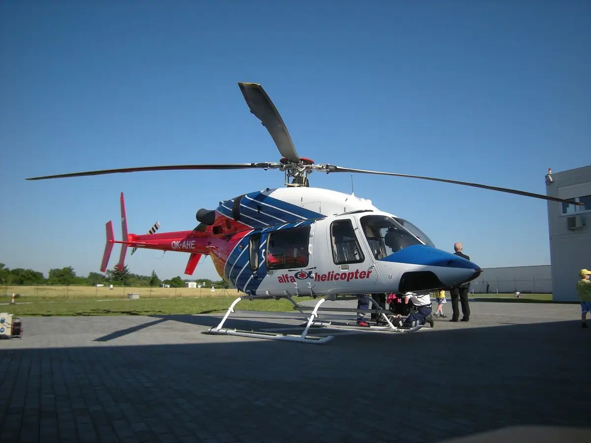 Bell 427 photo 2