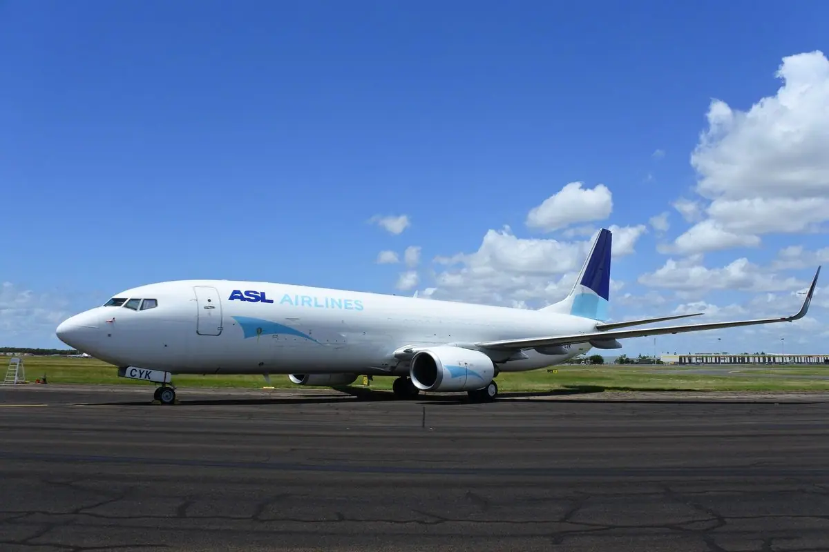 Boeing 737-800 (freighter) photo 3