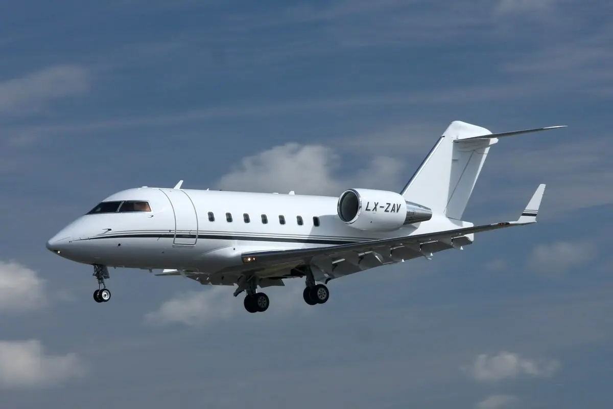 Bombardier Challenger 604 / 605 / 650 photo 2