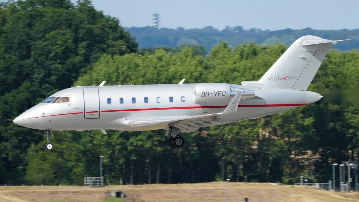 Bombardier Challenger 604 / 605 / 650 photo 3
