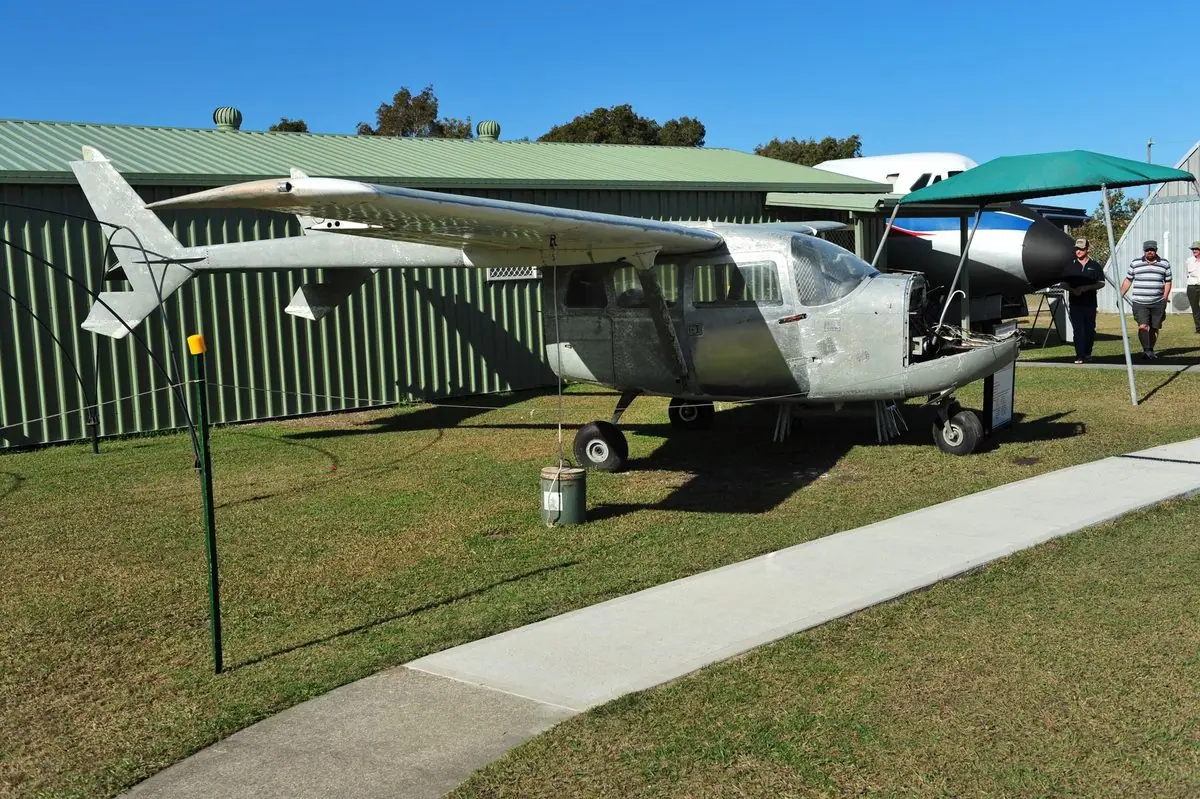 Cessna 337 Skymaster photo 3