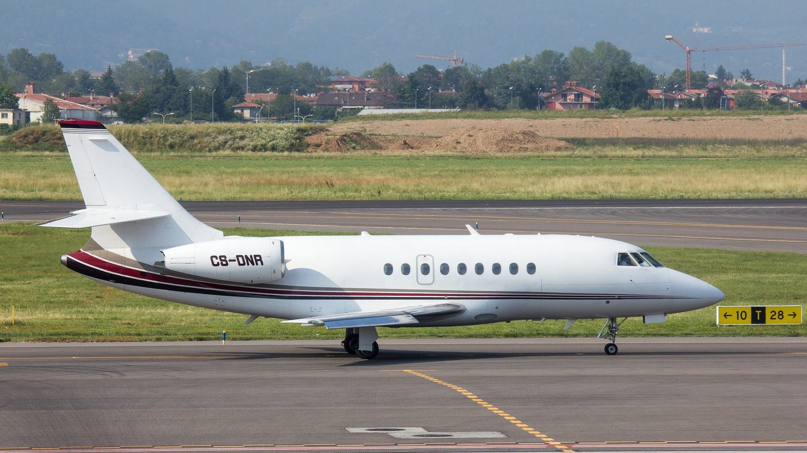Dassault Falcon 2000 flown by AR Airways