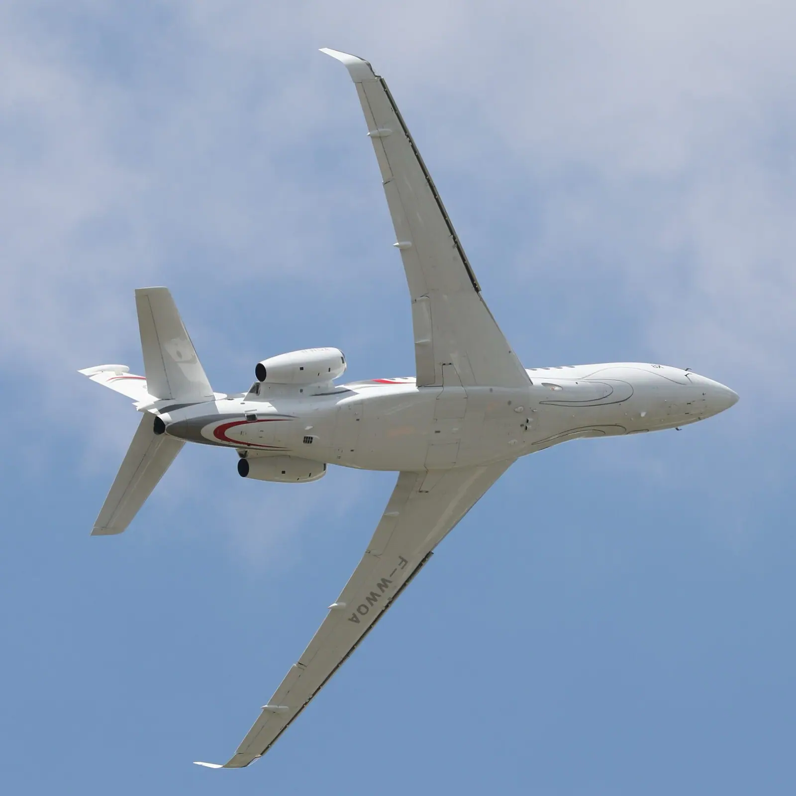 Dassault Falcon 8X photo 3