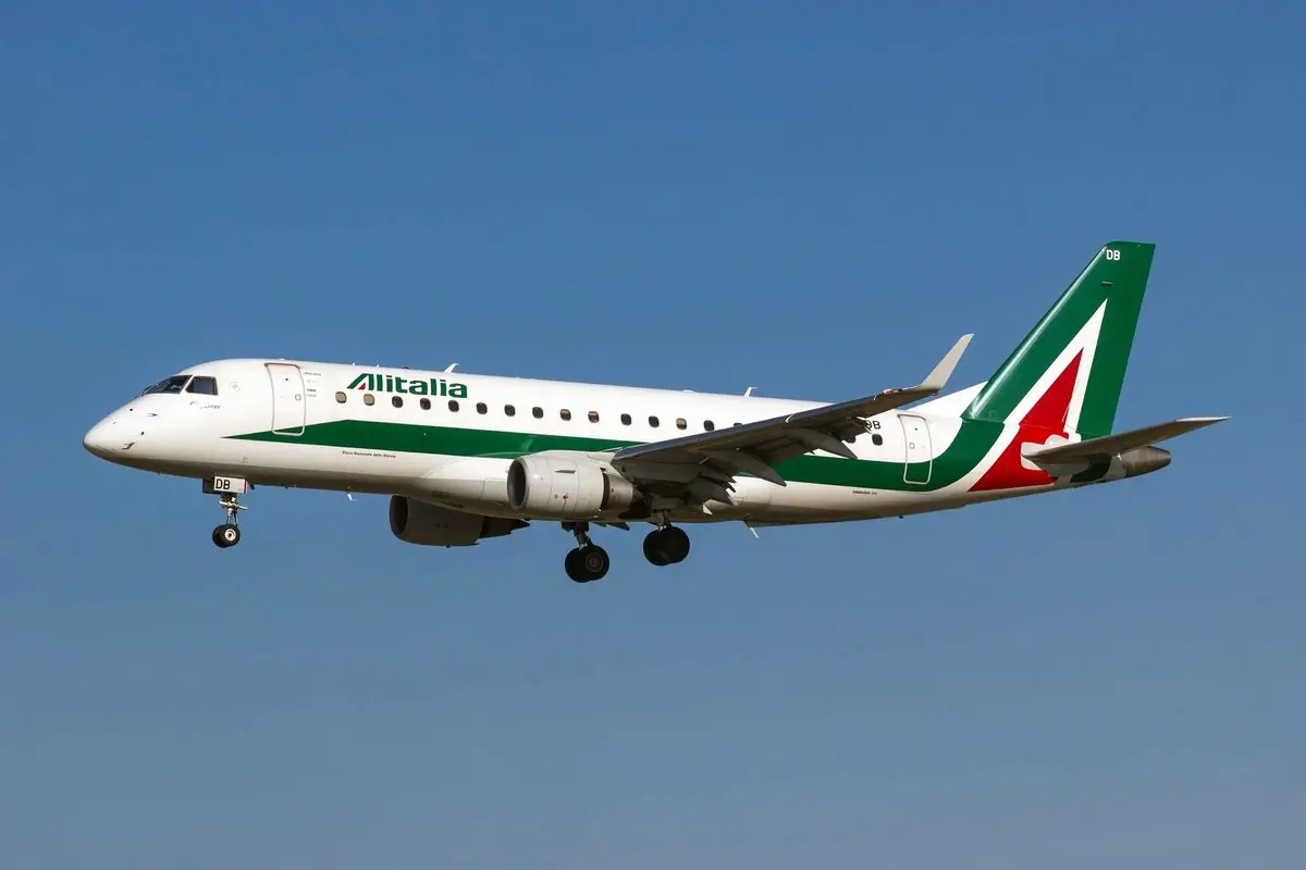 Embraer E170 / E175 photo 2