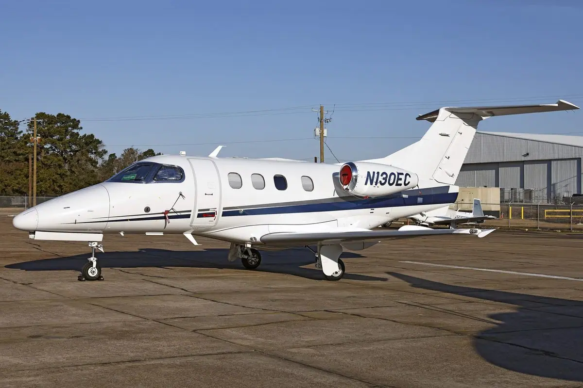 Embraer Phenom 100 photo 2