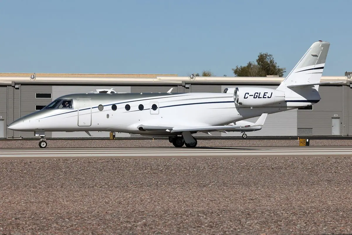 Gulfstream G150 photo 2