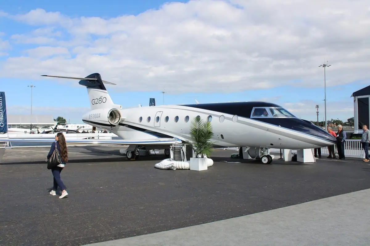 Gulfstream G280 photo 3