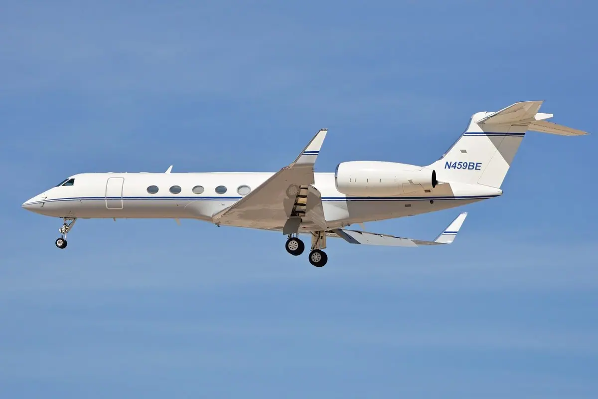 Gulfstream GV photo 2
