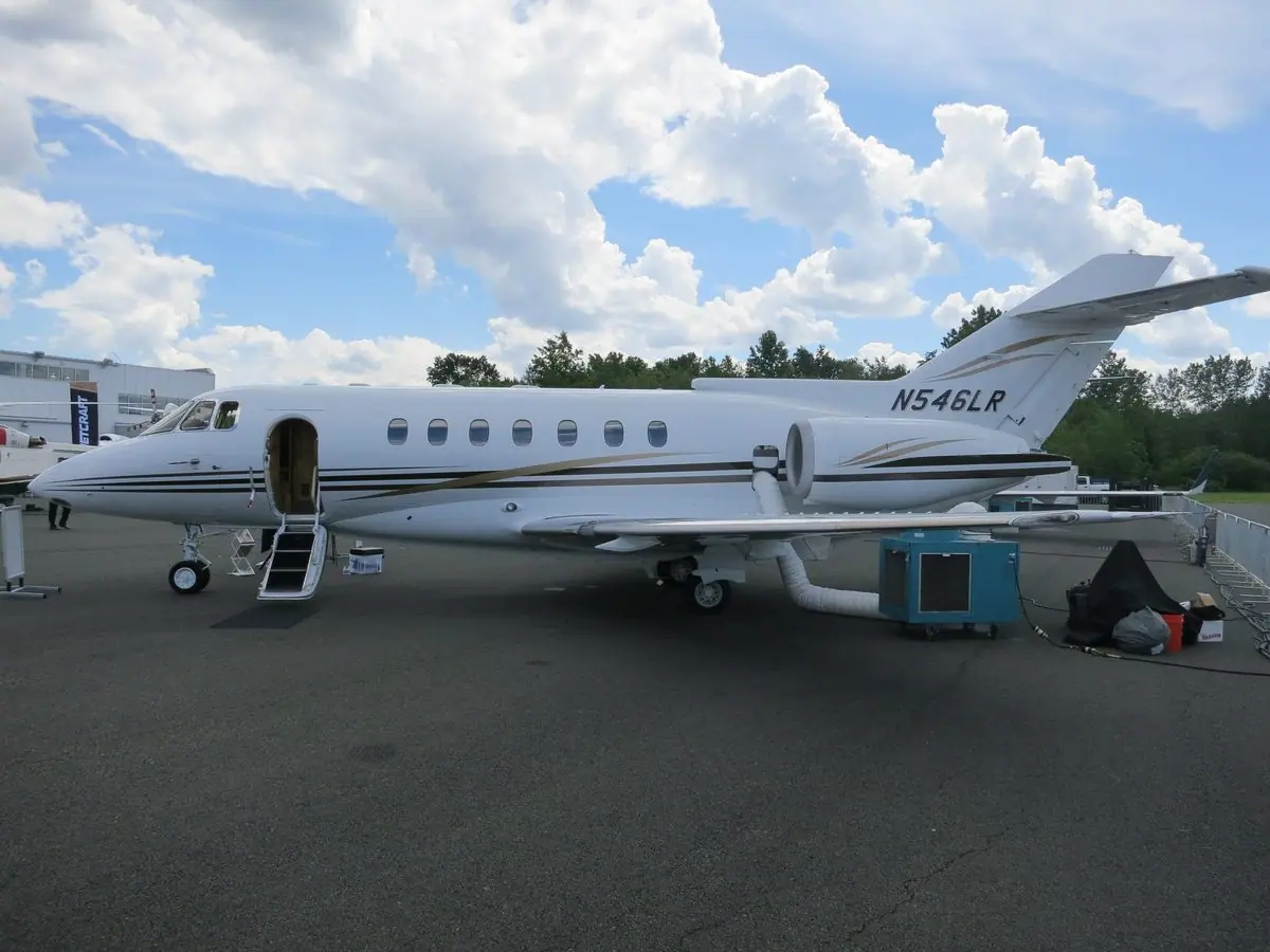 Hawker 1000 photo 2