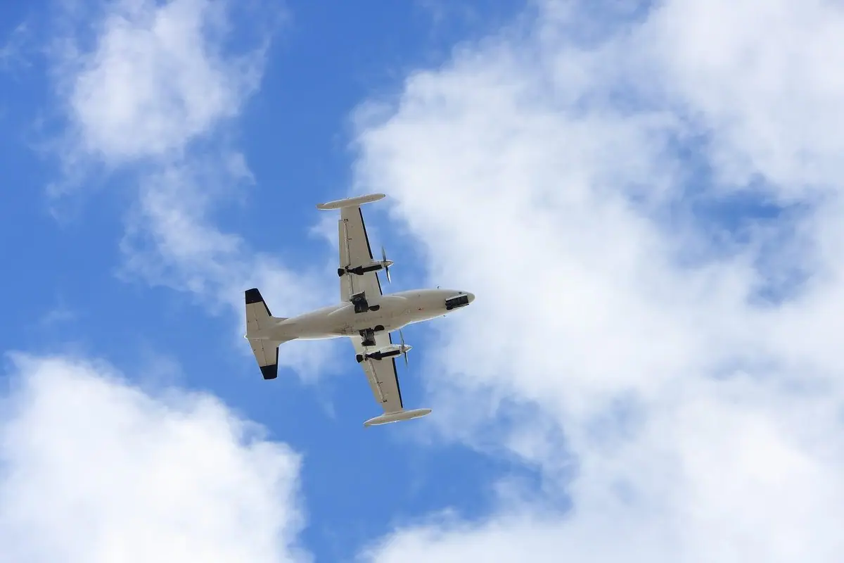 Mitsubishi MU-2 photo 2