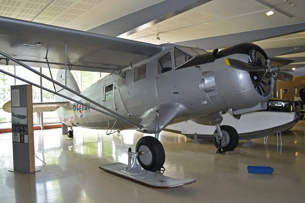 Noorduyn Norseman photo 3