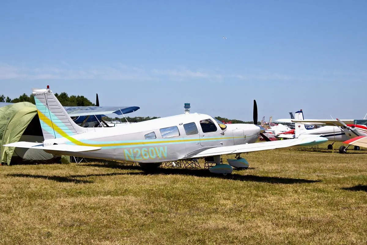 Piper Cherokee Six / Saratoga photo 3