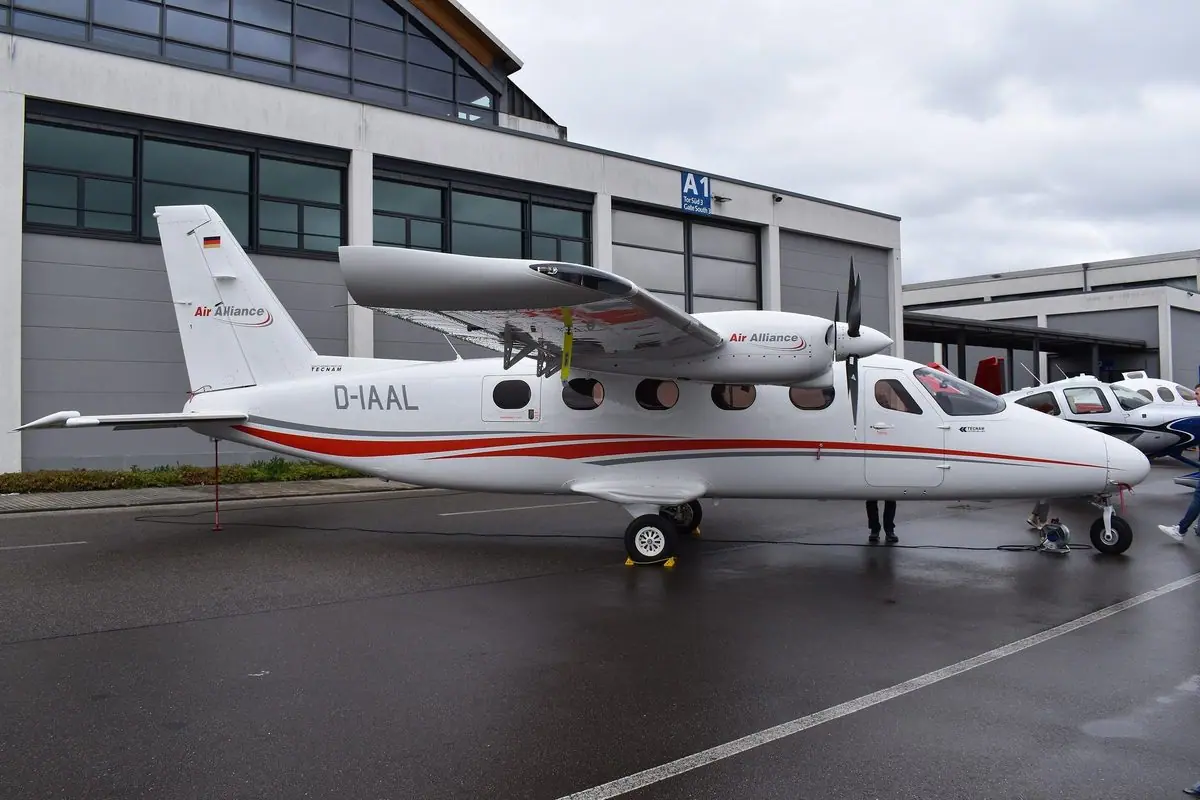 Tecnam P2012 Traveller photo 2