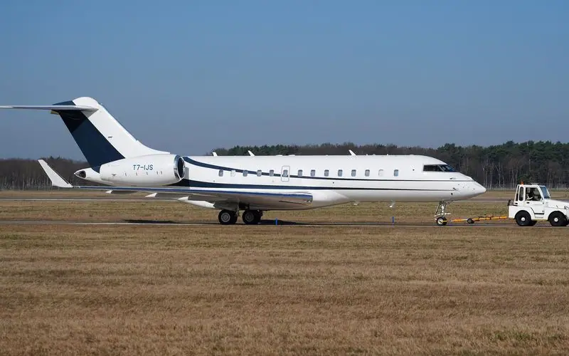 Bombardier Global 5000 flown by Vista America