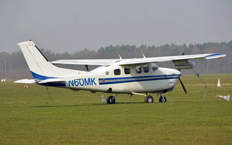 Cessna 205 private jet