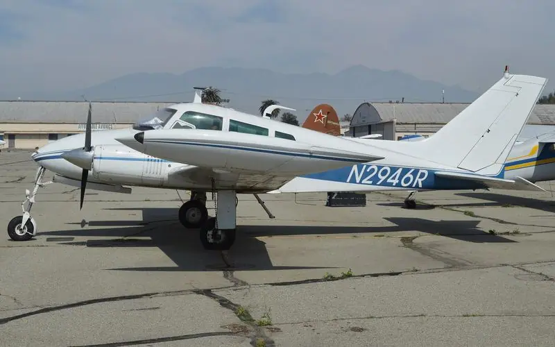 Cessna 310 private jet