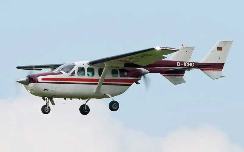 Cessna 337 Skymaster private jet