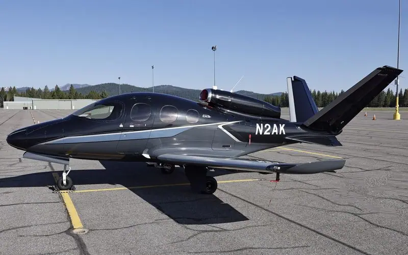 Cirrus Vision Jet SF50 private jet