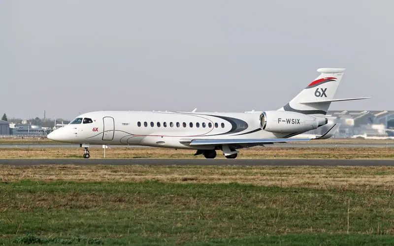 Dassault Falcon 6X private jet