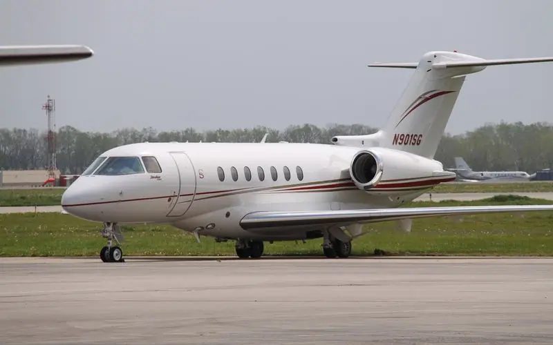 Hawker 4000 private jet