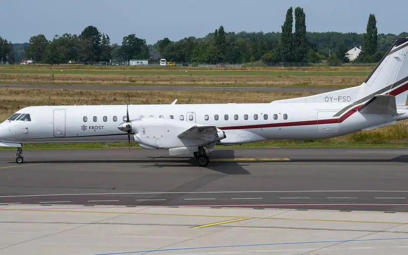 Saab 2000 airliner